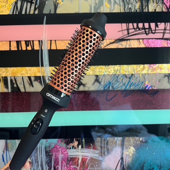 Amika Blow Out Babe Thermal Brush - Picture 7 of 10